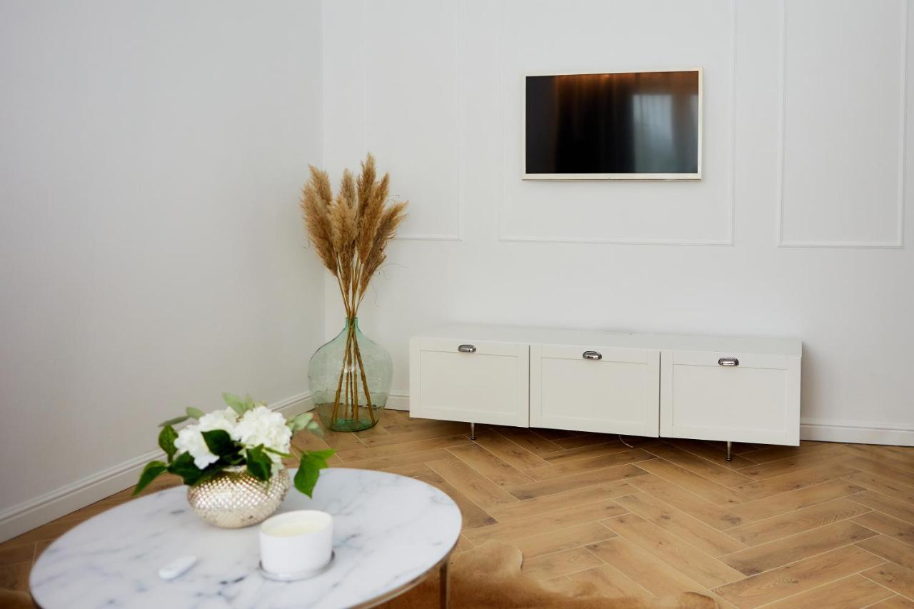 Piaty Zakatek Apartment Чаплинек Екстериор снимка